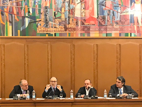 Il vicepresidente con delega alla Salute Riccardo Riccardi interviene al Consiglio comunale di Gorizia dedicato al tema della sanità